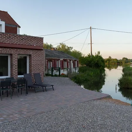 Le Grebe Clairmarais